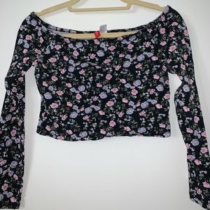 Long sleeve floral crop top
